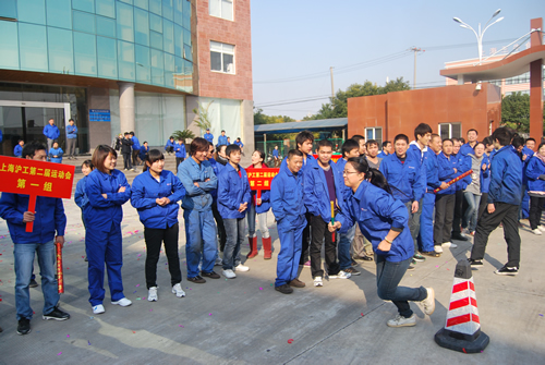 �Ϻ������y�T(m��n)�S�ڶ������\(y��n)��(d��ng)��(hu��)�@�S�^(q��)����ِ���D3��