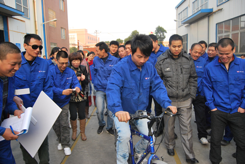 �Ϻ������y�T(m��n)�S�ڶ������\(y��n)��(d��ng)��(hu��)����܇(ch��)���T��ِ���D7��