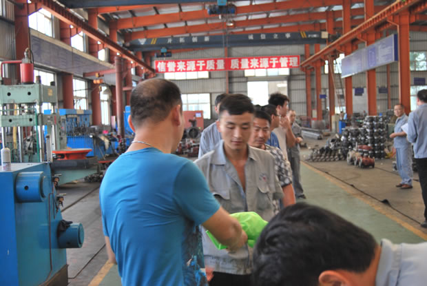 �̿�ο��(w��n)�ߜ�܇(ch��)�g���I(y��)���ˣ�2��