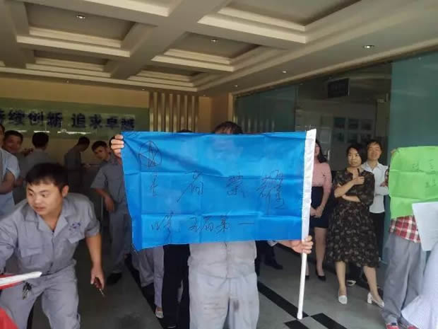 �Ϻ������y�T�S���ľ������P�ഺ���|(zh��)��չ��ӣ��D2��