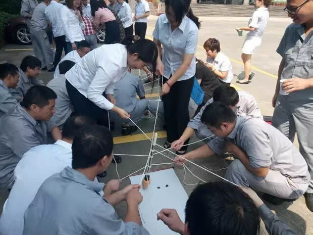 �Ϻ������y�T�S���ľ������P�ഺ���|(zh��)��չ��ӣ��D8��