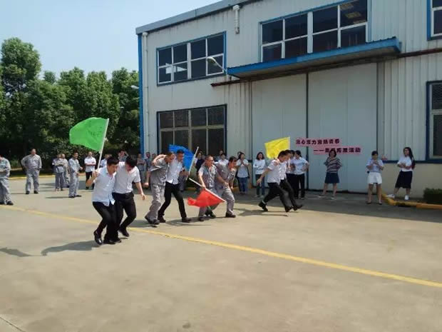 �Ϻ������y�T�S���ľ������P�ഺ���|(zh��)��չ��ӣ��D9��